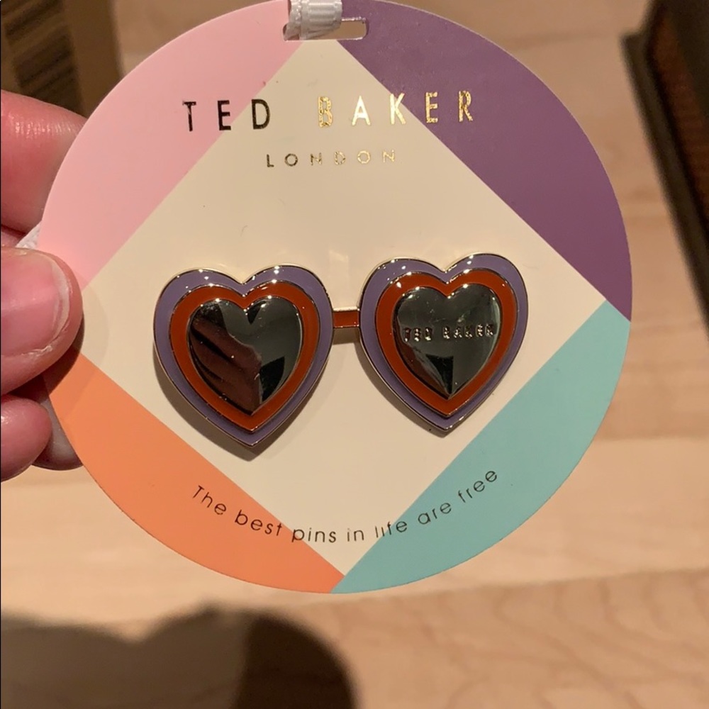 Heart pin